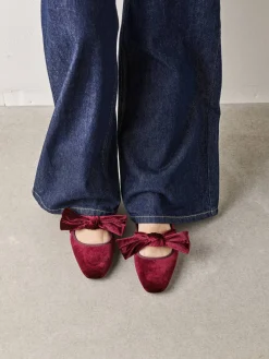 UNIFIED Ballerina ><noscript><img data-lazyloaded=