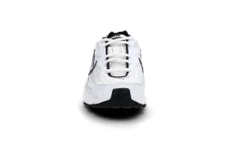 NIKE Sneakers ><noscript><img data-lazyloaded=