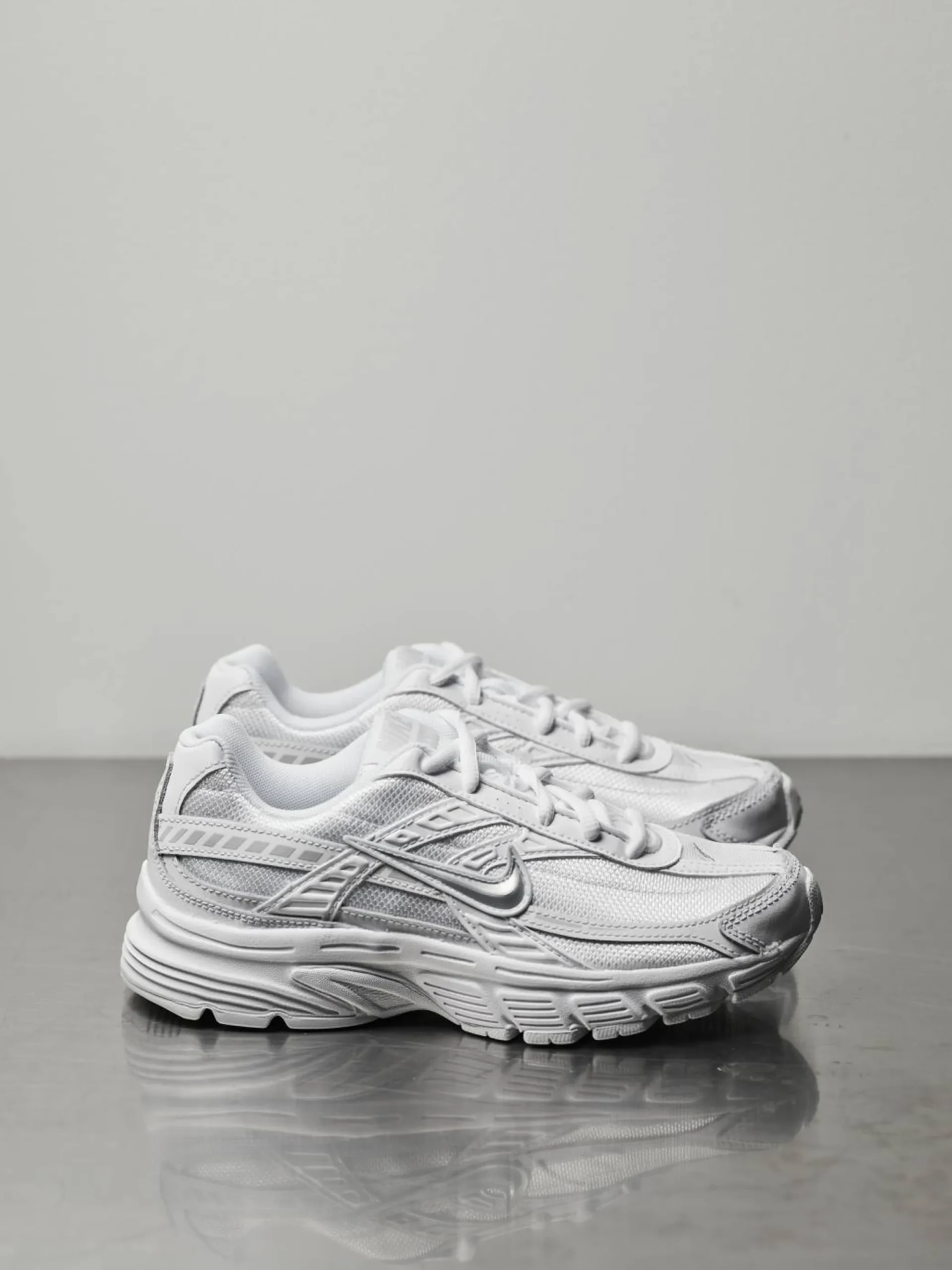 NIKE Sneakers > Initiator Vit