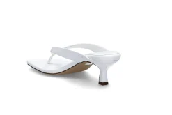 UNIFIED Pumps & Finskor|Sandaler & Flip-Flops ><noscript><img data-lazyloaded=