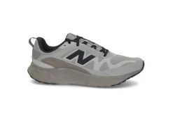 NEW BALANCE Sneakers ><noscript><img data-lazyloaded=