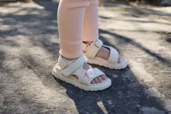 OKAKI Sandaler & Slip In-Skor|Sandaler & Slip In-Skor ><noscript><img data-lazyloaded=
