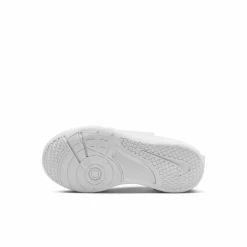 NIKE Sneakers & Joggingskor ><noscript><img data-lazyloaded=