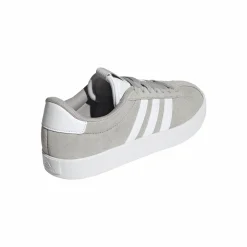 ADIDAS Sneakers ><noscript><img data-lazyloaded=